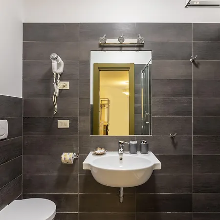 ゲストハウス La Riviere Trastevere ローマ